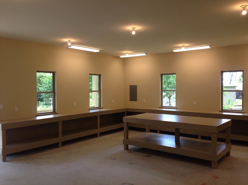 Traditional Garage Little Rock by Bret Franks