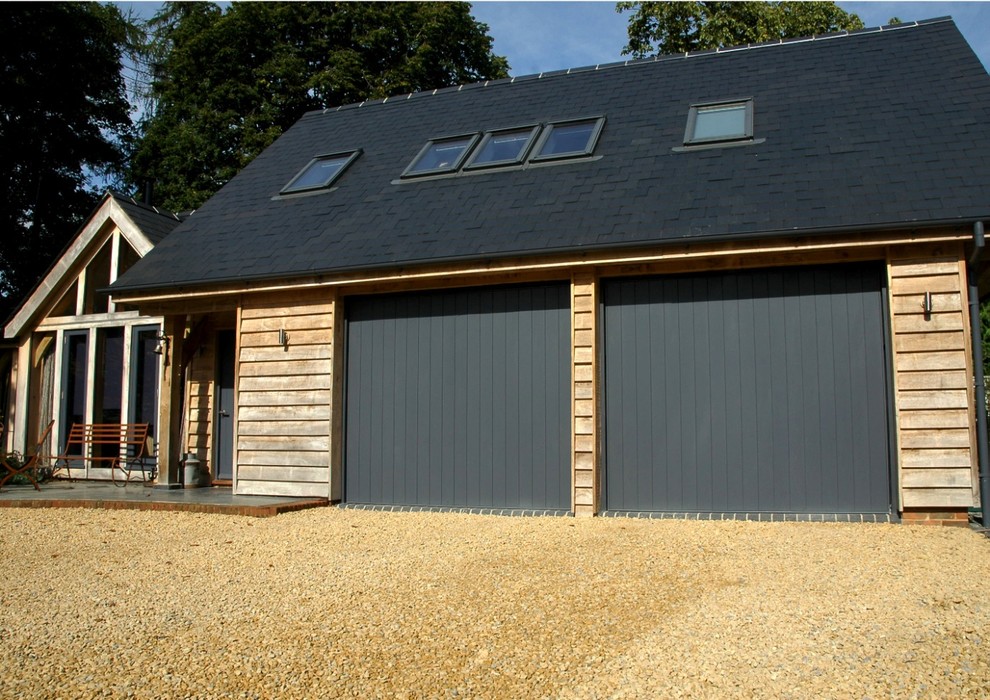 Design ideas for a classic garage in Oxfordshire.