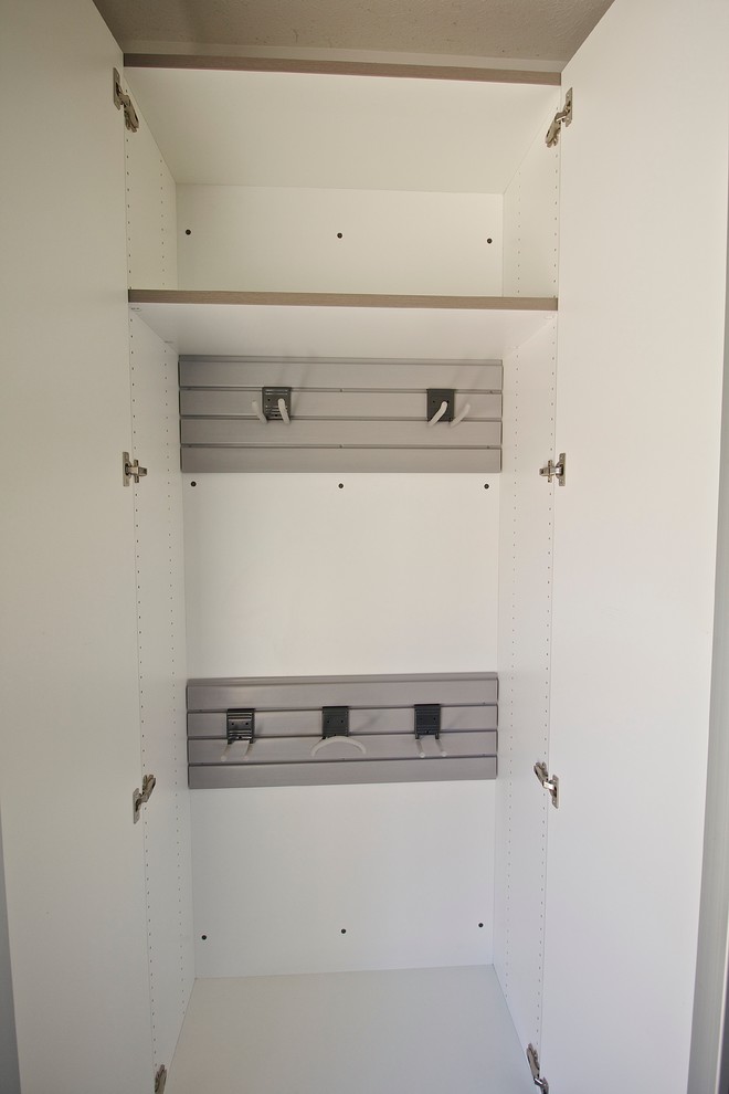 Granger Garage Job Garage Other by Innovative Spaces / Innovative