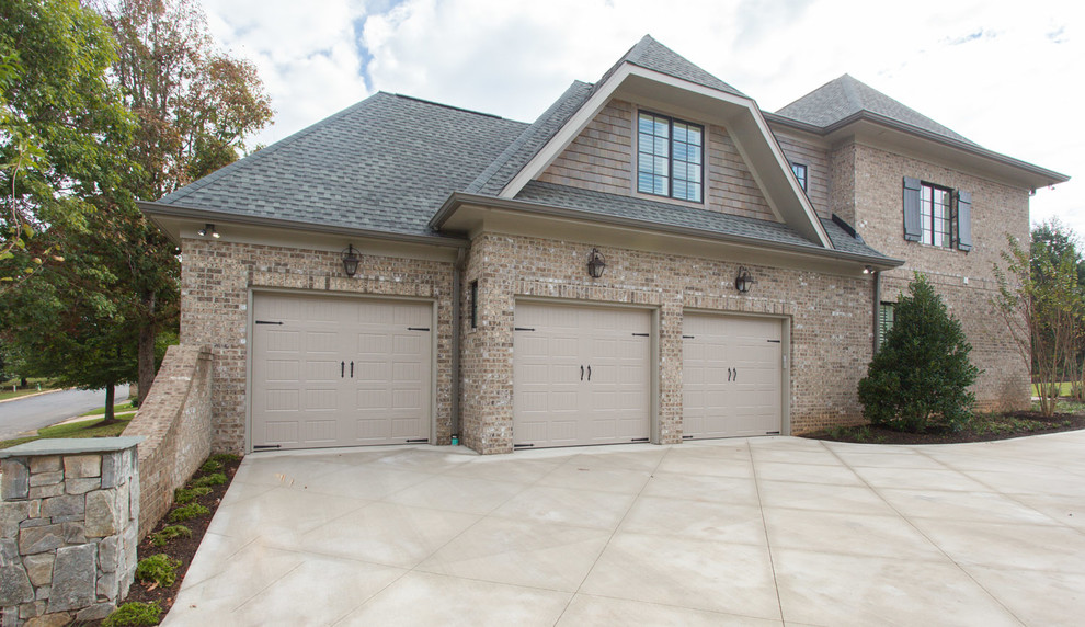Greenville SC Downtown Chanticleer Neighborhood Custom Home Garage