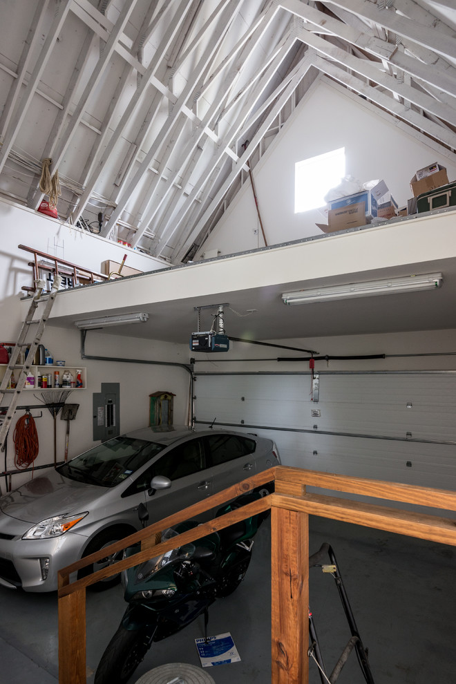 Esempio di un garage per due auto connesso minimal