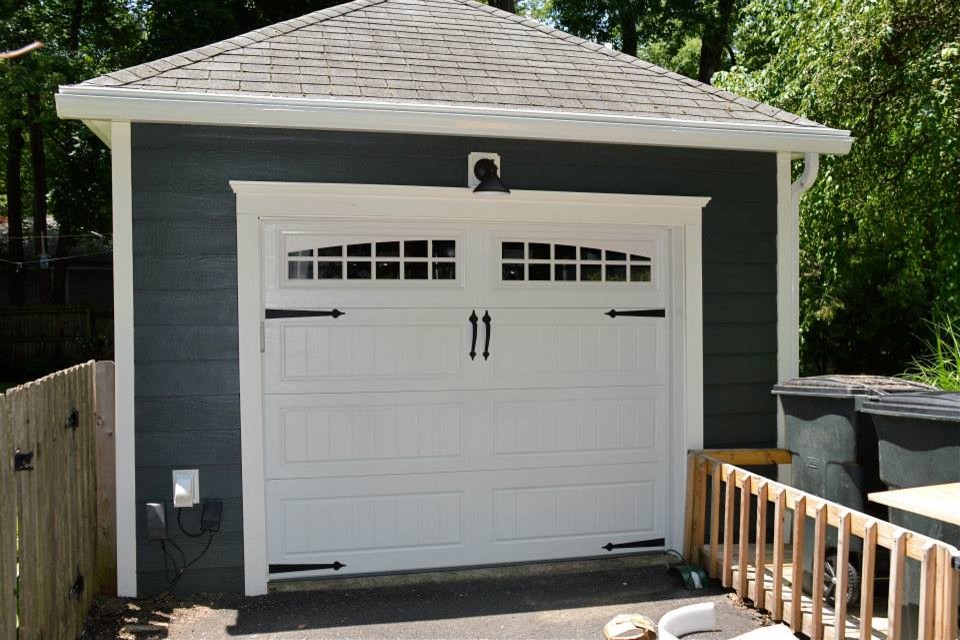 Hardie Plank Rustic Garage New York by Jamar Construction and