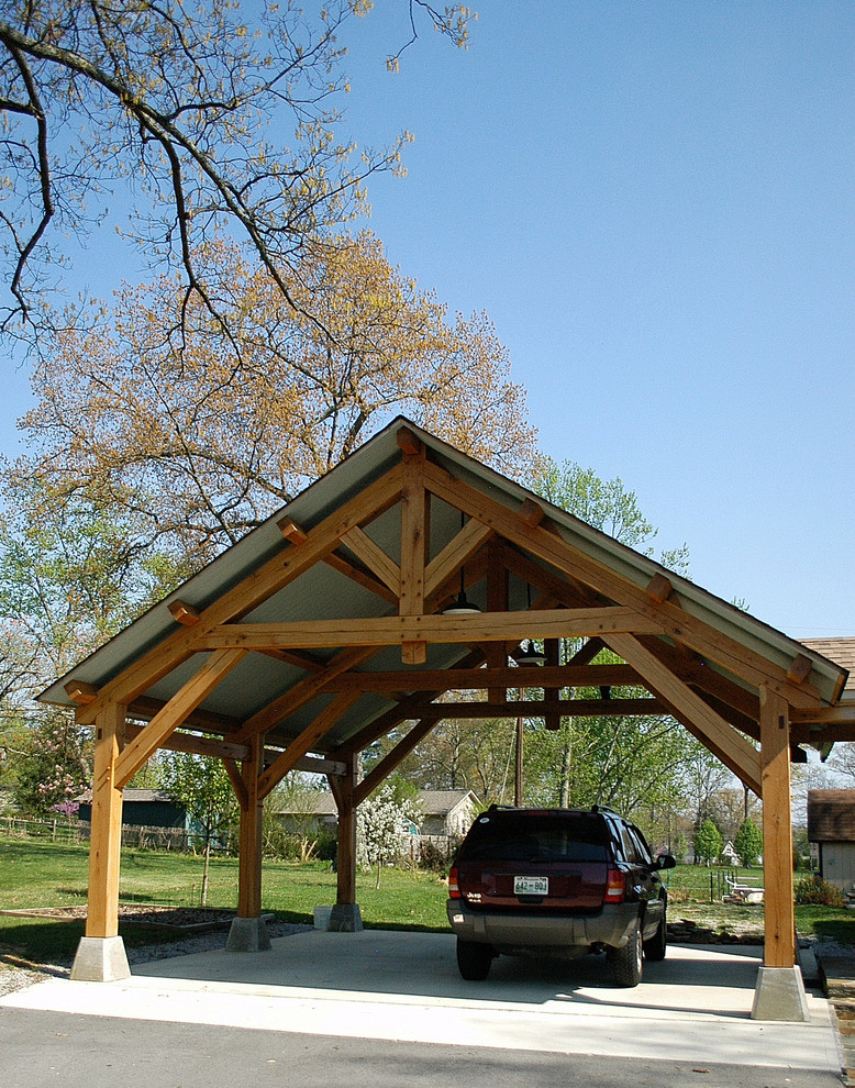 Traditional double carport in Nashville.