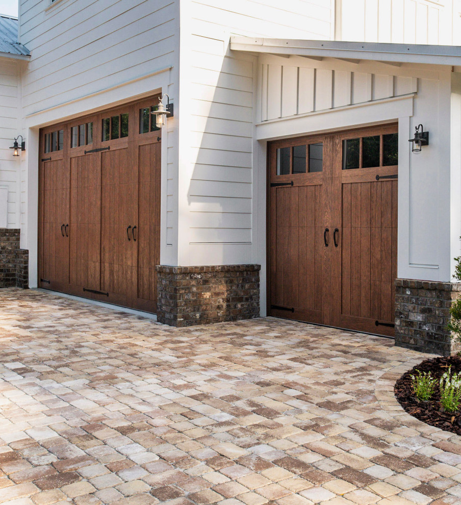 JettSet Farmhouse Farmhouse Garage Jacksonville by Clopay Houzz