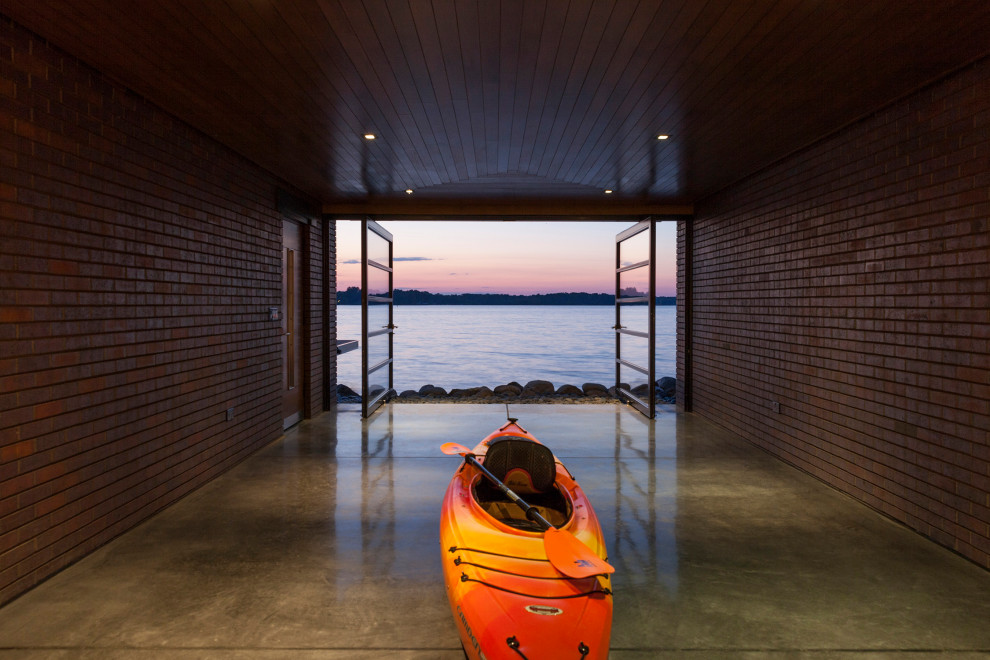 Example of a large minimalist boathouse design in Milwaukee