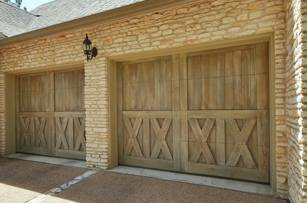 Design ideas for a farmhouse garage in Austin.