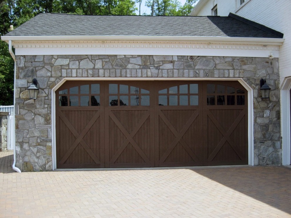 Lowell Exterior Natural Thin Stone Veneer Garage Traditional Garage
