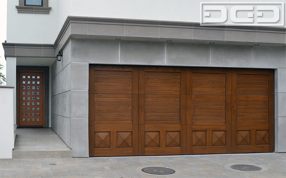 Design ideas for a large traditional double garage in Orange County.