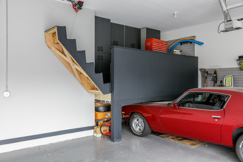 Idéer för en liten modern tillbyggd garage och förråd