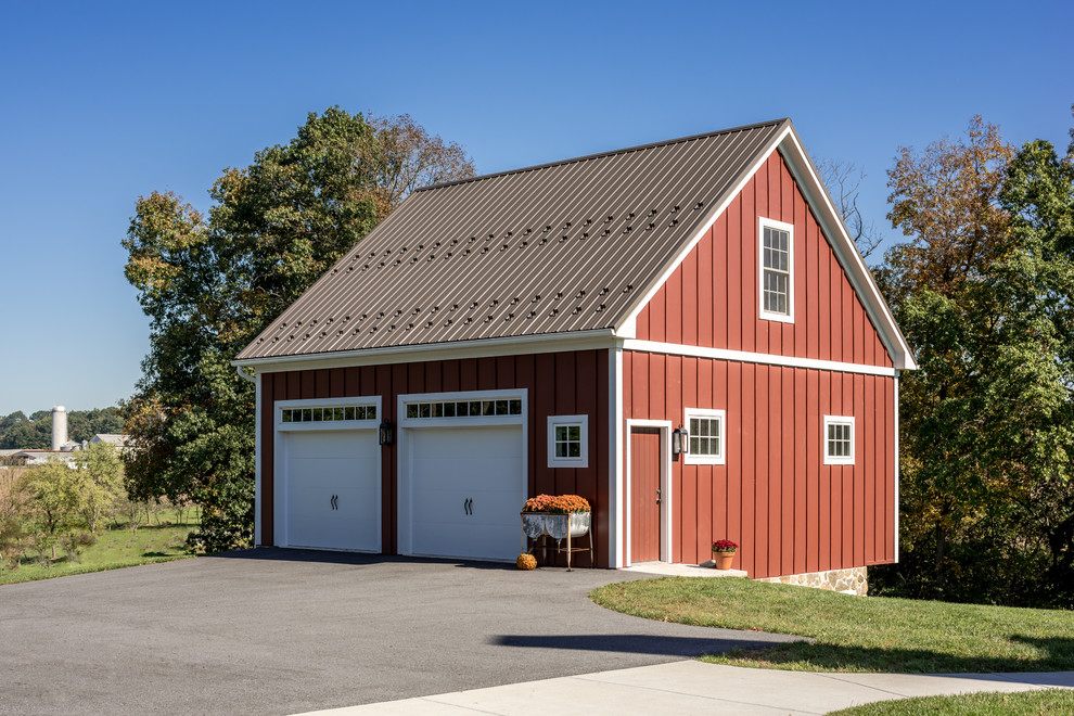 Manheim Farmhouse Farmhouse Garage Philadelphia by Custom Home Group Houzz
