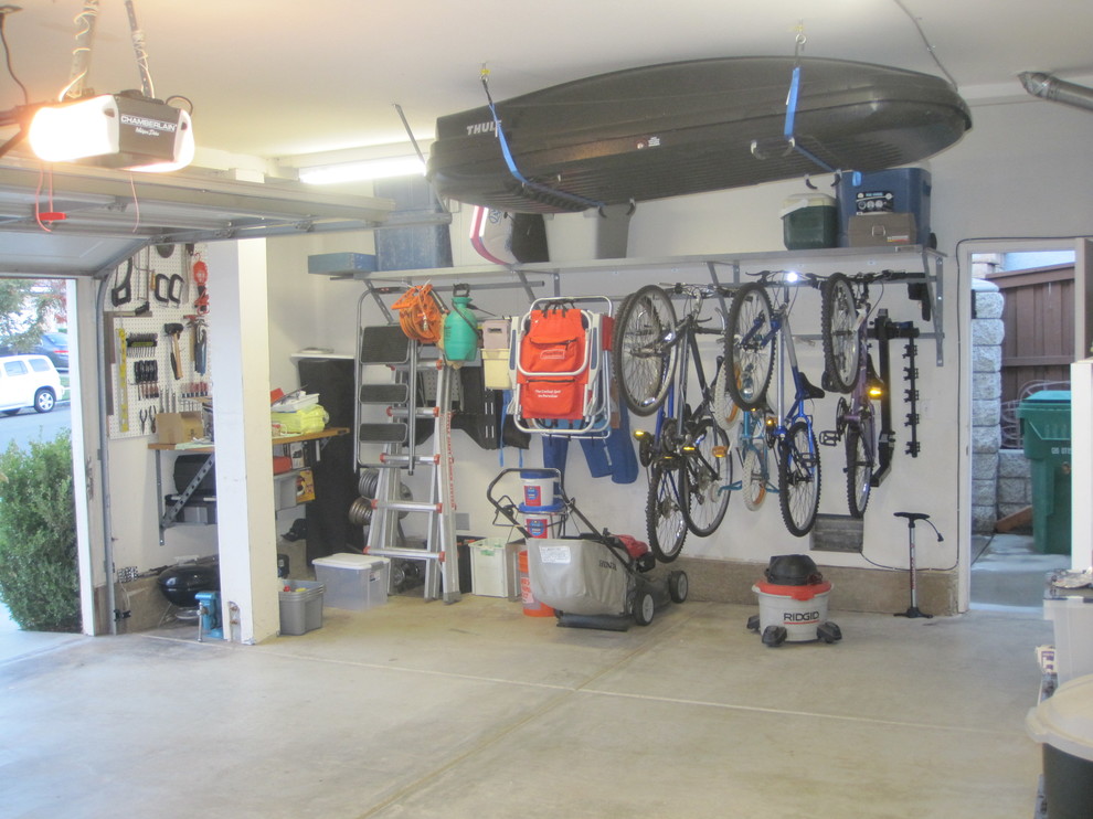 Design ideas for a medium sized classic single garage in Omaha.