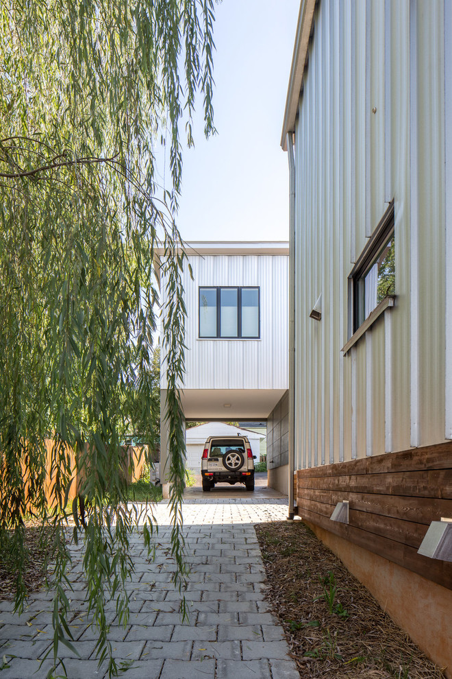 Montrose Garage Garaje Otras zonas de Alloy Architecture