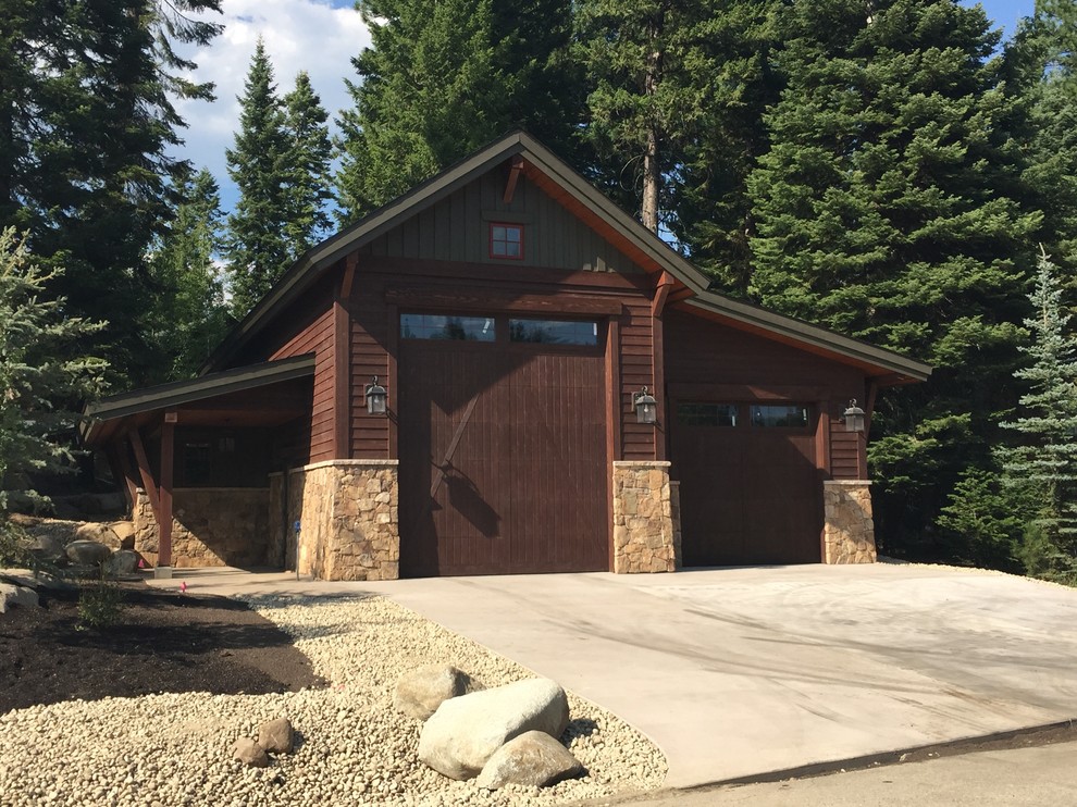 Mountain Cottage & RV Garage Rustic Garage Boise by J Truex