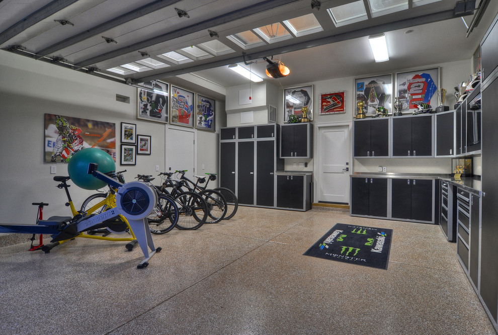 Example of a trendy one-car garage design in Orange County