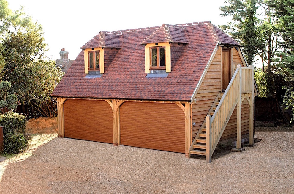 Design ideas for a large traditional detached double garage workshop in Hampshire.