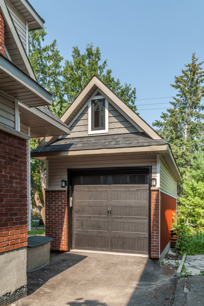 Источник вдохновения для домашнего уюта: маленький отдельно стоящий гараж в классическом стиле для на участке и в саду, одной машины
