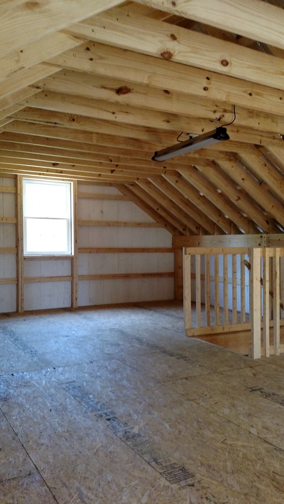 Источник вдохновения для домашнего уюта: отдельно стоящий гараж среднего размера в стиле кантри с мастерской