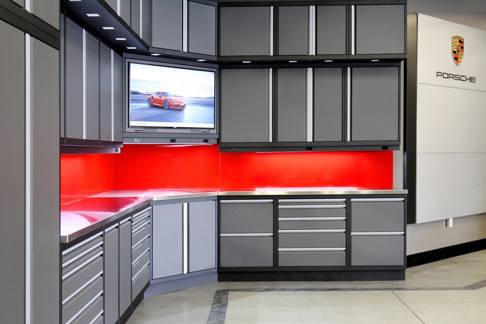 Idée de décoration pour un garage minimaliste.