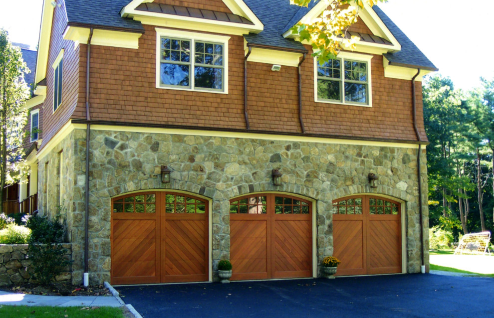 Portfolio - Traditional - Garage - New York - by Ed's Garage Doors | Houzz
