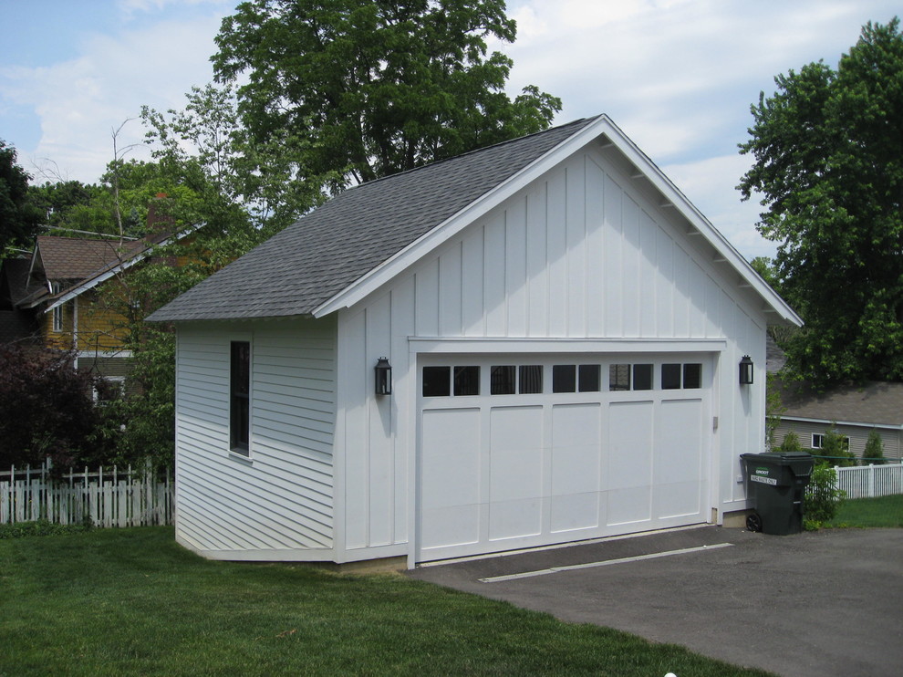 Exemple d'un garage pour une voiture séparé chic de taille moyenne.