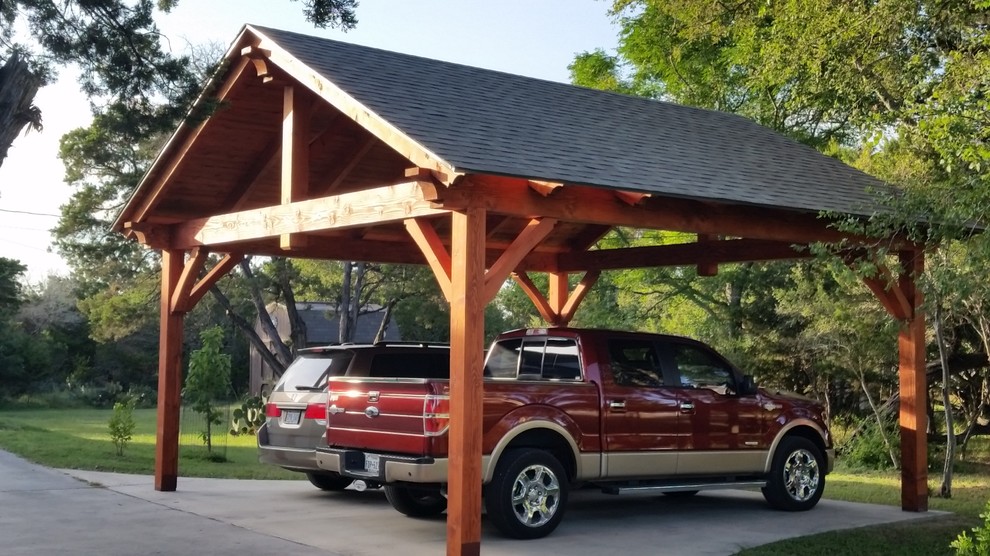Design ideas for a traditional garage in Austin.