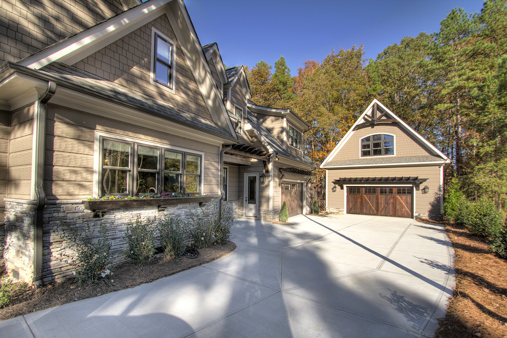 Garage - traditional detached garage idea in Miami