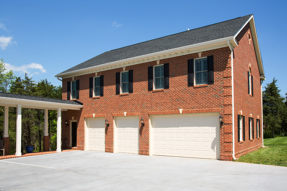 Spacious Mother In Law Suite Addition Plus a Four Car Garage in