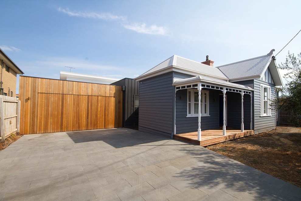 Contemporary attached double garage in Geelong.