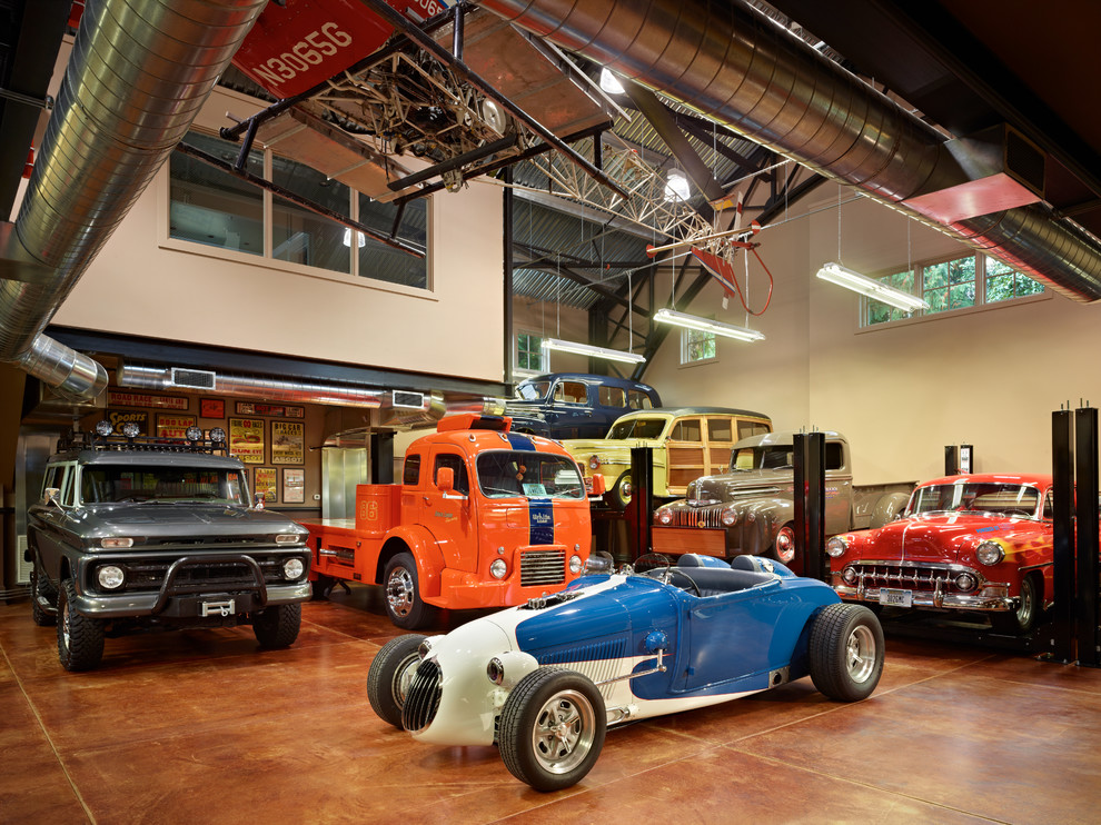 Example of an eclectic garage design in Seattle
