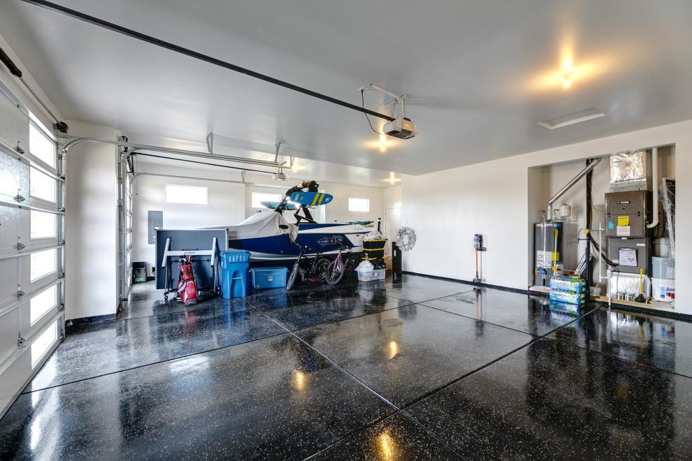 The Modern Patterson Mace River Contemporain Garage Boise par HIGHLAND HOMES LLC Houzz