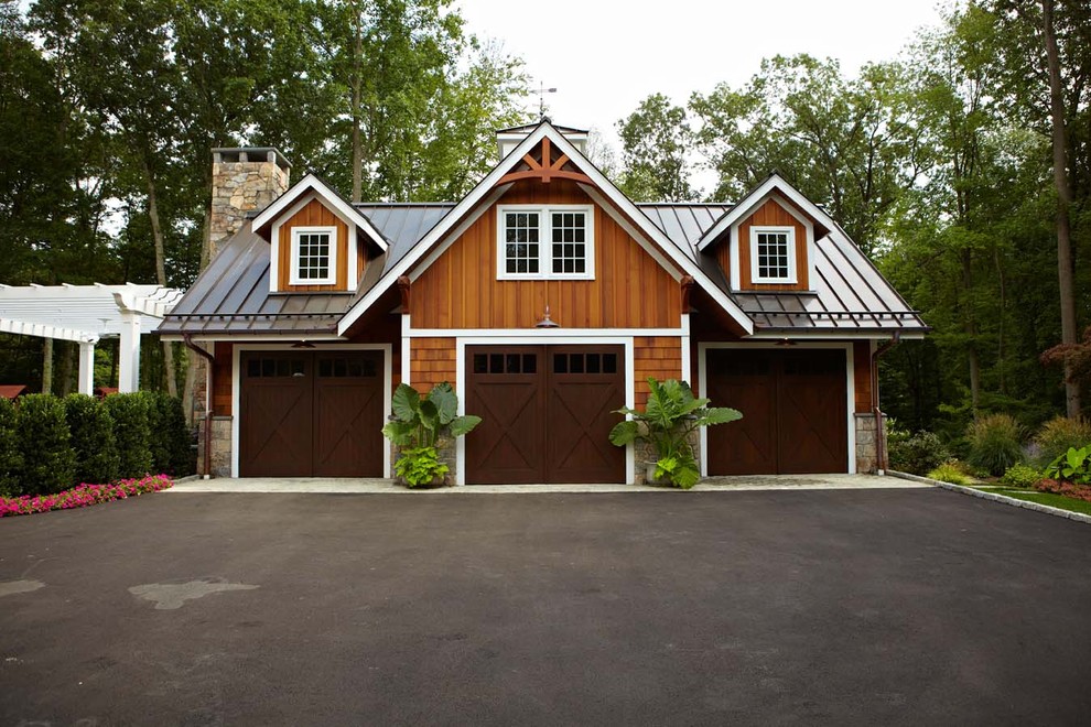 Traditional garage in New York.