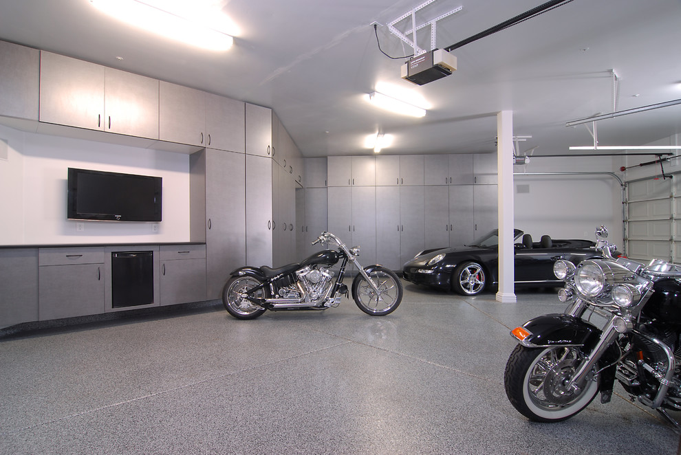 Стильный дизайн: огромный гараж в стиле модернизм - последний тренд