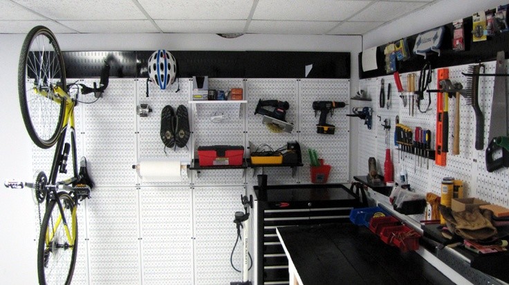 Aménagement d'un garage moderne.