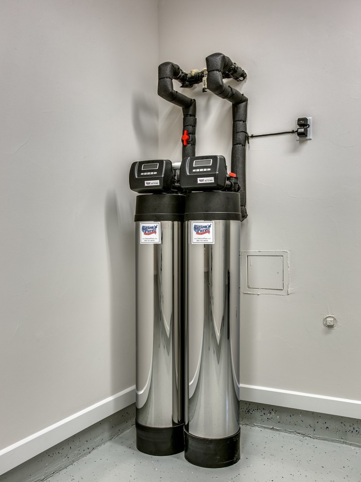 Whole house water filtration system Garage Dallas by Desco Fine