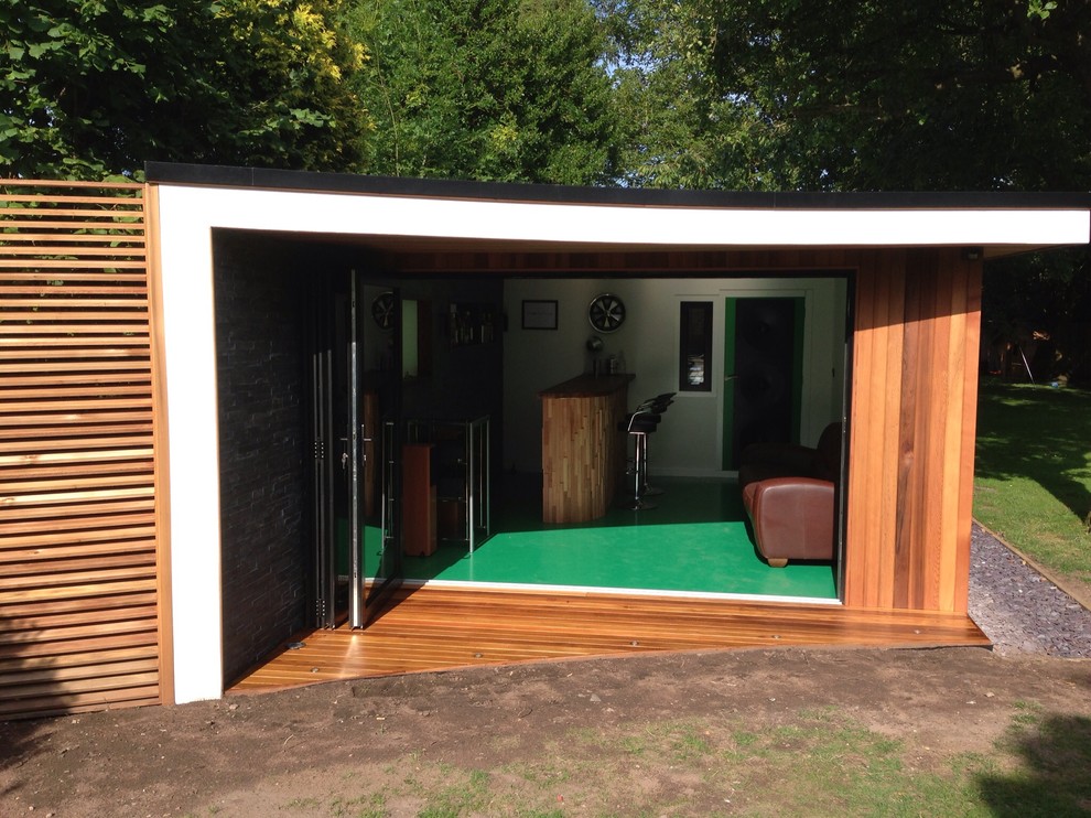 Photo of a small contemporary detached garden shed and building in West Midlands.