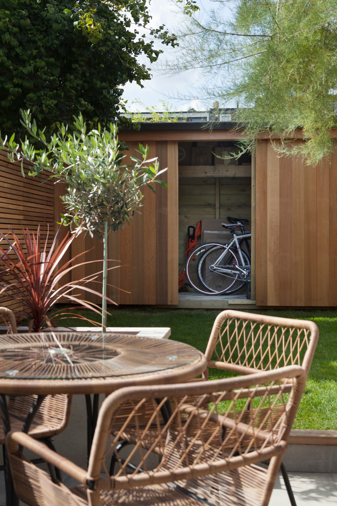 Freistehendes, Mittelgroßes Modernes Gartenhaus in London