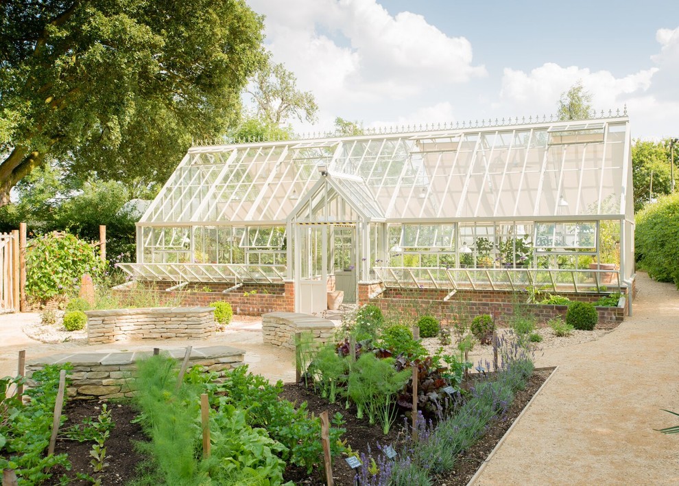 This is an example of a large rural greenhouse in Berkshire.