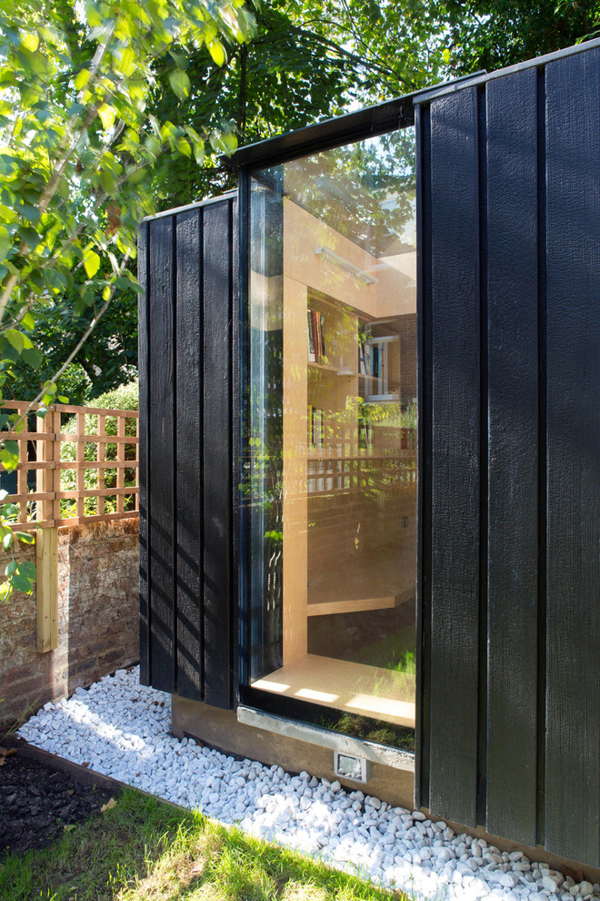 Photo of a modern garden shed and building in London.