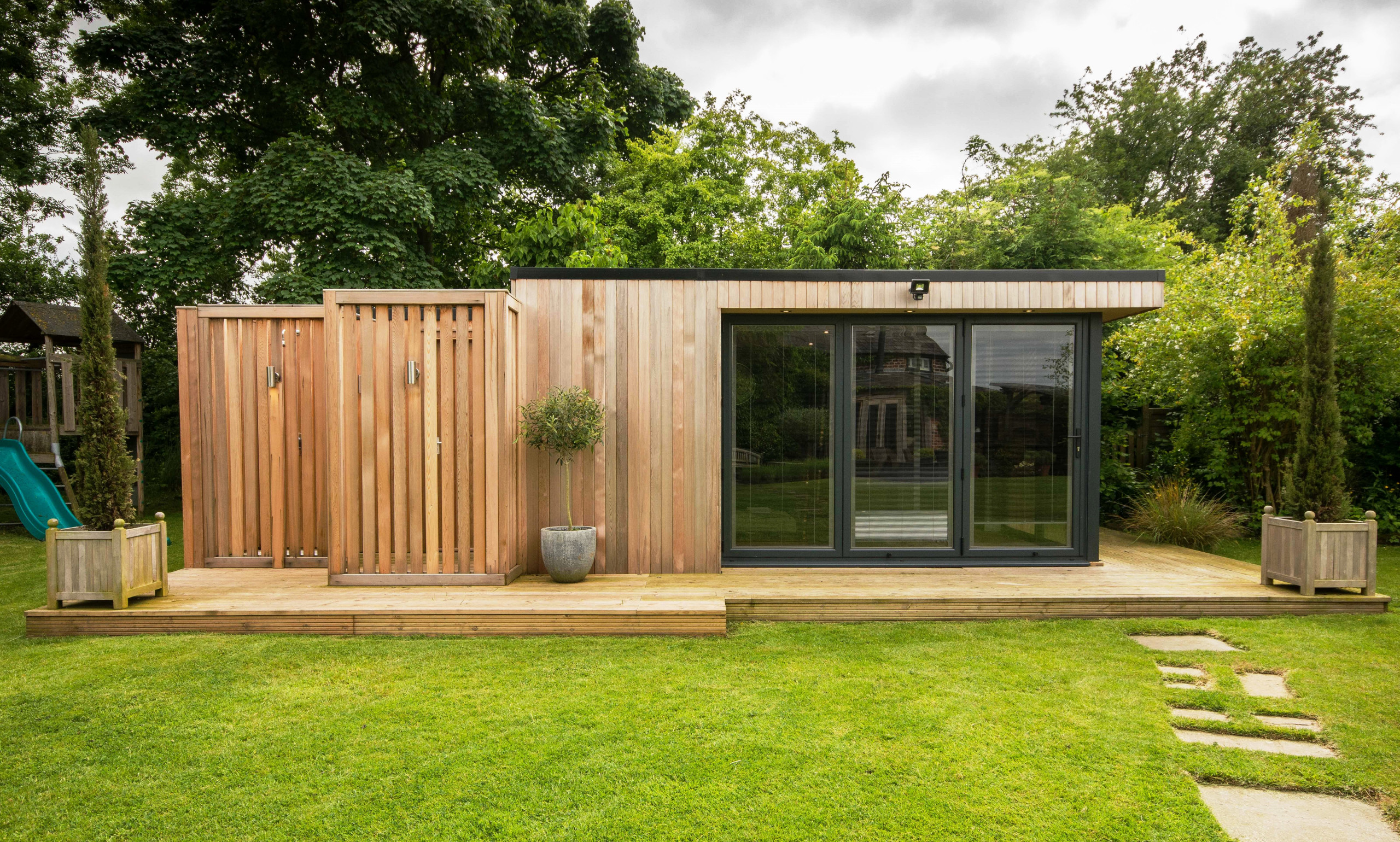 Garden Room with Sauna Extension! - Contemporary - Shed - Cheshire - by The  Swift Organisation Ltd | Houzz