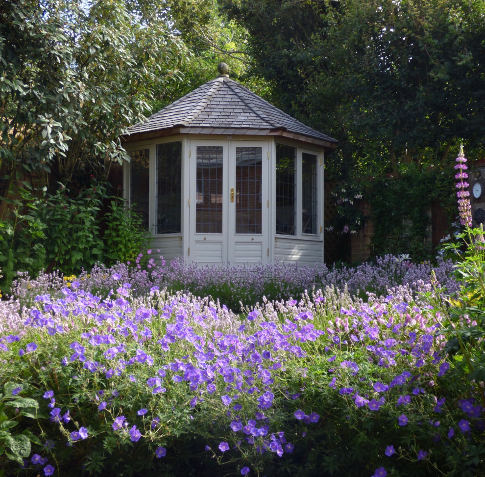 Design ideas for a traditional detached garden shed and building in Other.