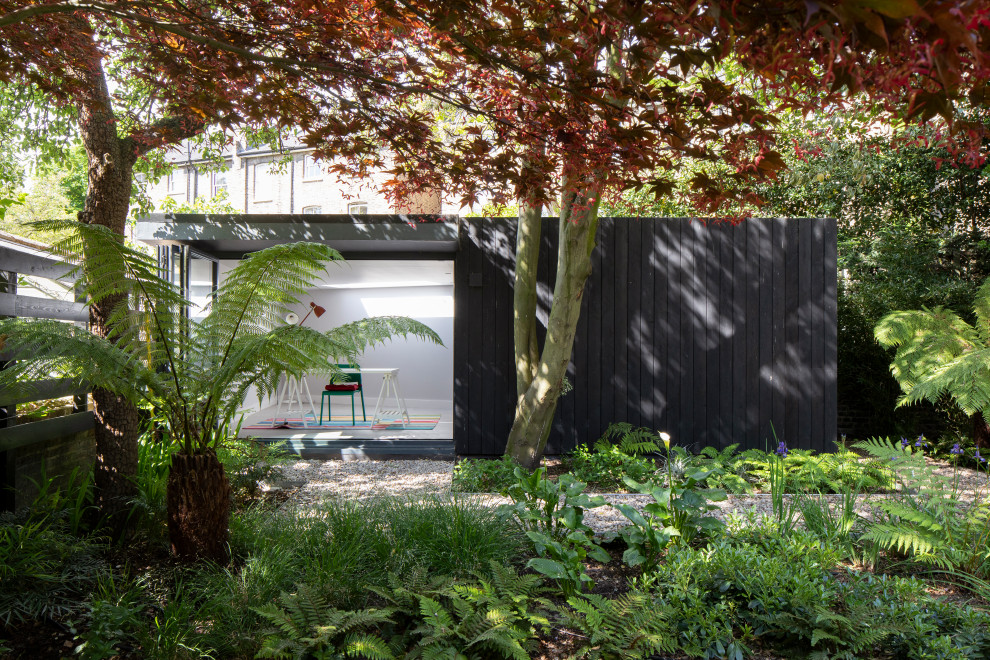 Freistehendes Modernes Gartenhaus als Arbeitsplatz, Studio oder Werkraum in London