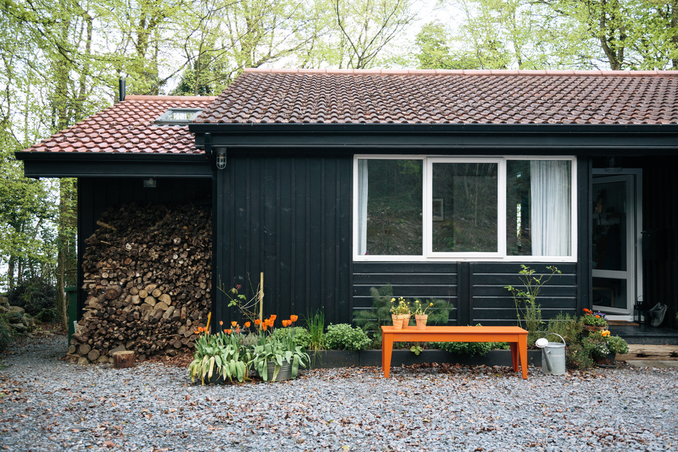 Aménagement d'un abri de jardin scandinave.