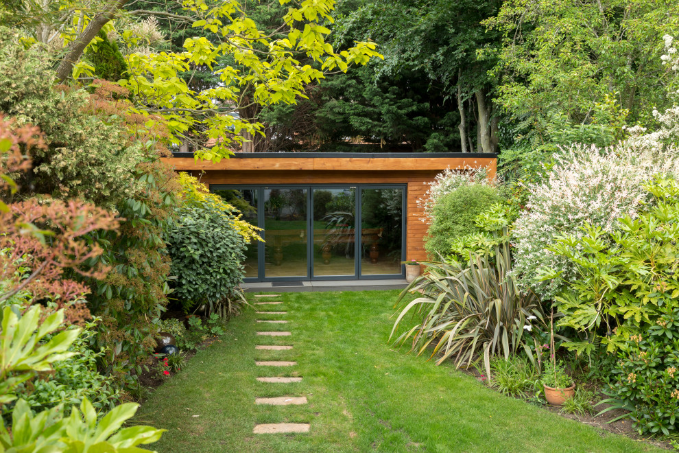 Garden shed and building in Surrey.