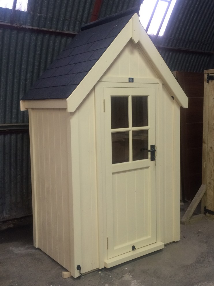 Photo of a small modern detached garden shed in Kent.