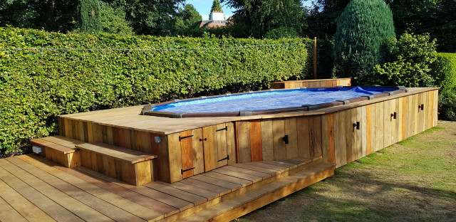Above Ground Pool & Rustic Decking - Montagne - Jardin - Surrey - par ...