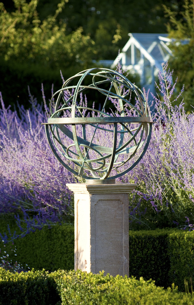 Armillary Sundial Classique Jardin Londres par David Harber Houzz