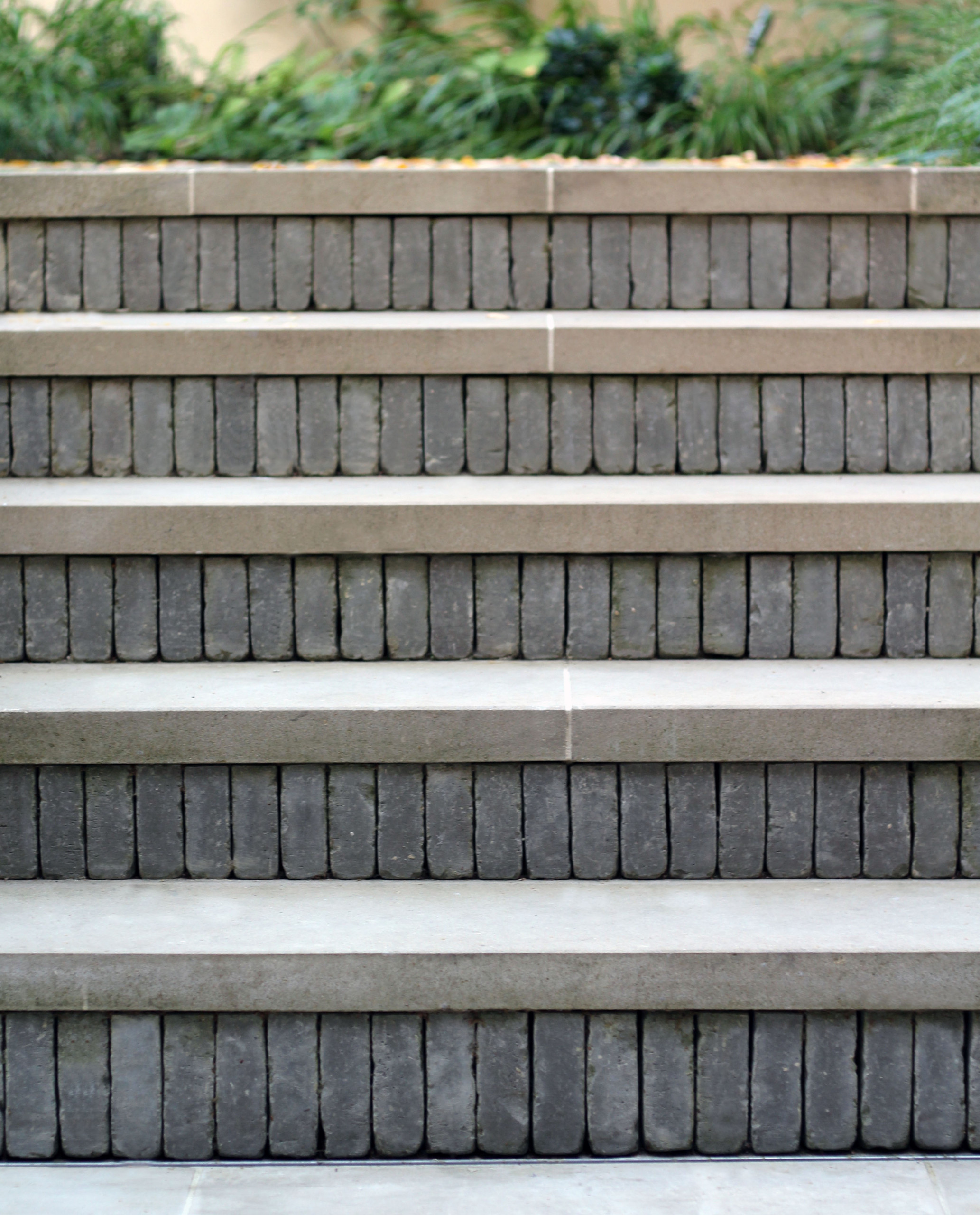 springhetti custom outdoor living on 75 Beautiful Gray Privacy Landscaping Pictures Ideas May 2021 Houzz