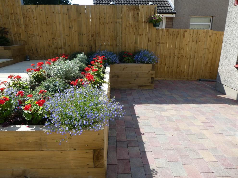Garden ReDesign Contemporary Landscape Glasgow by M Squared Landscaping