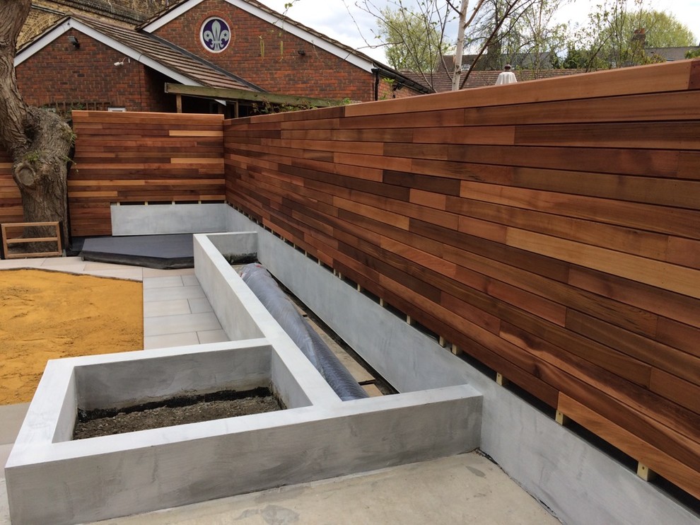Cedar Fence Cladding Contemporary Landscape London by The