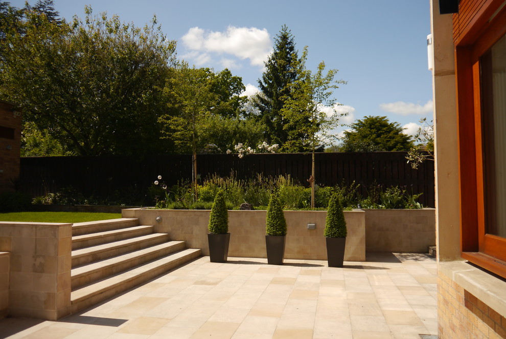 Contemporary garden Borehamwood Contemporary Landscape